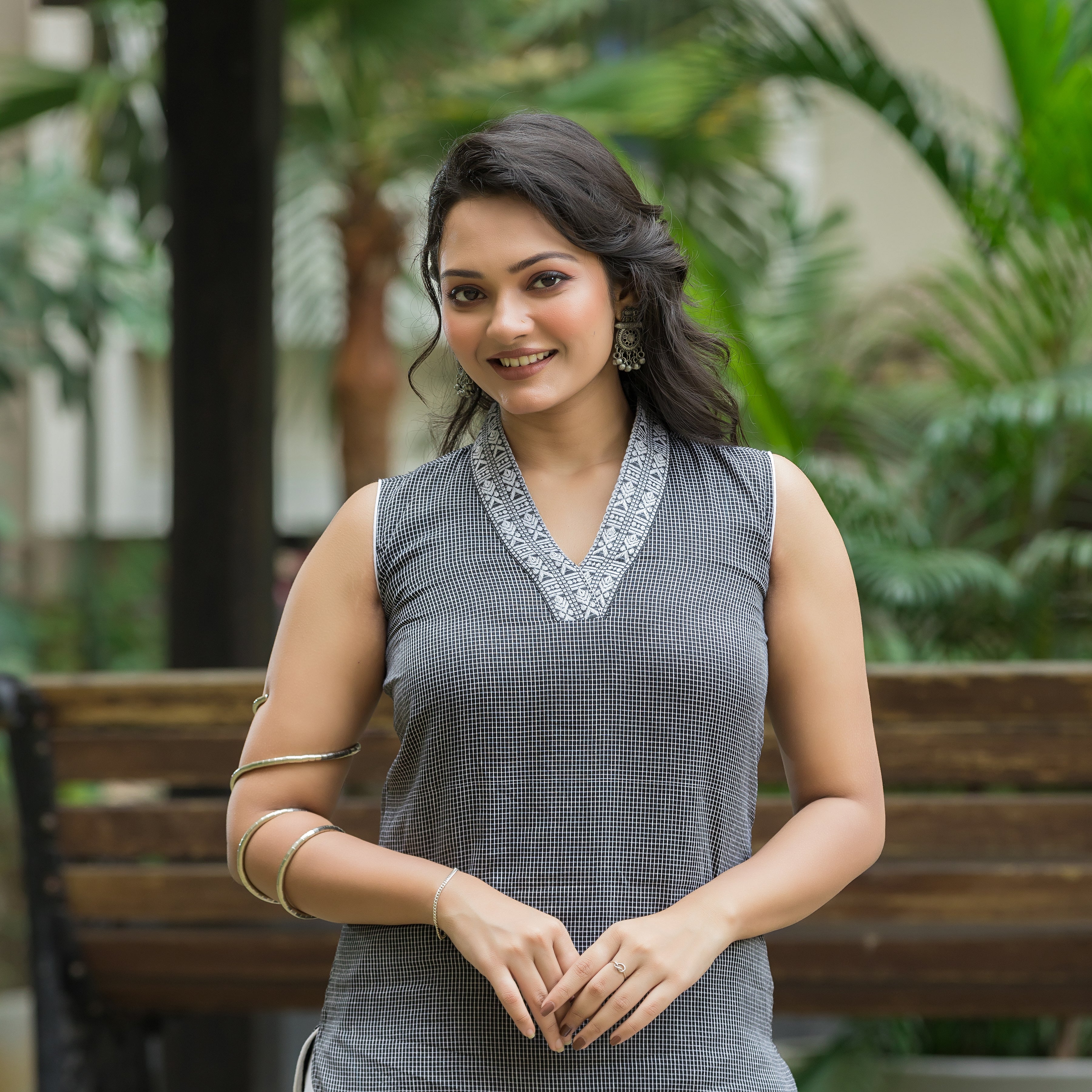 Women's Dhonekhali White Dhoti With Grey Top