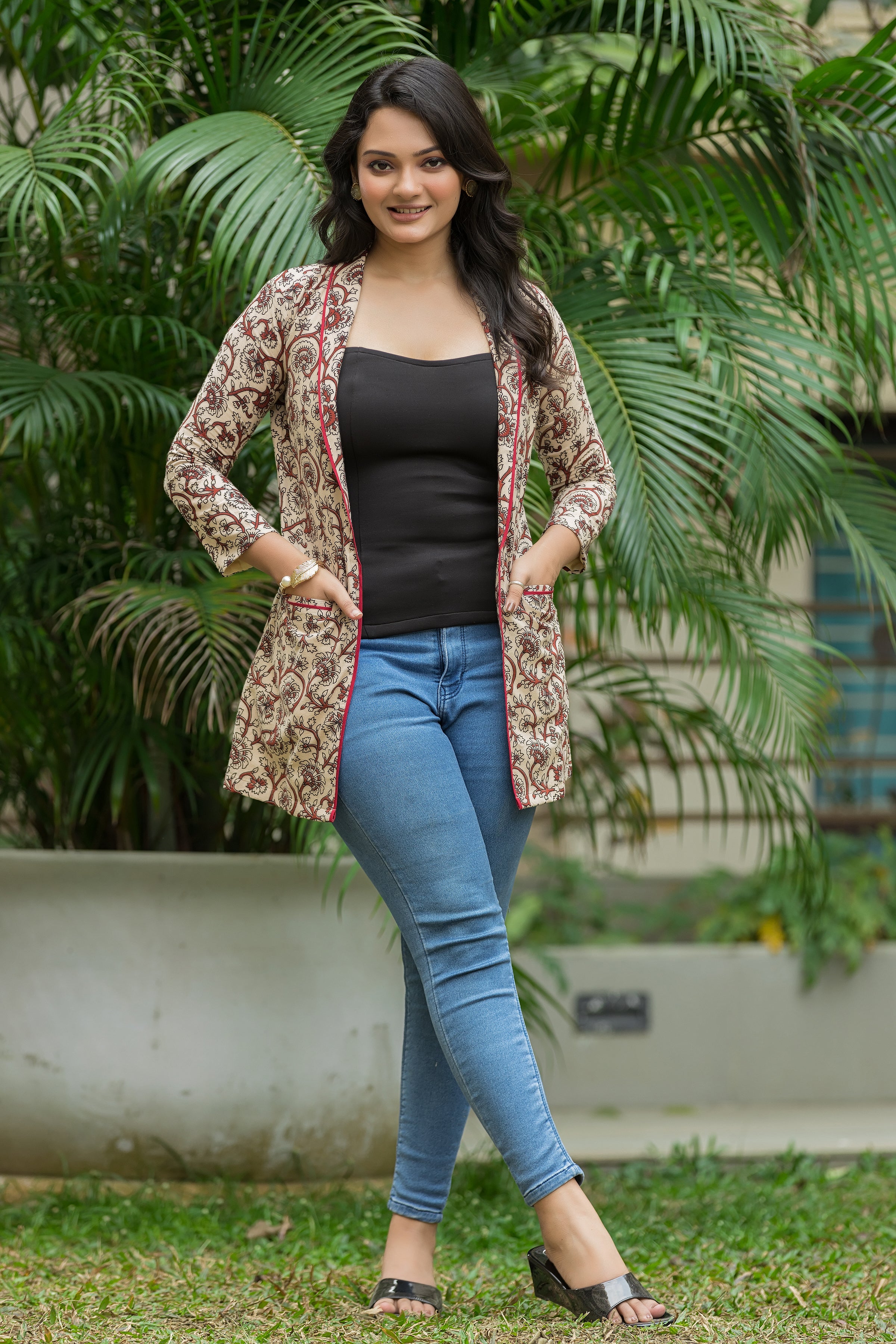 Women's Off-White Shawl Collar Jacket