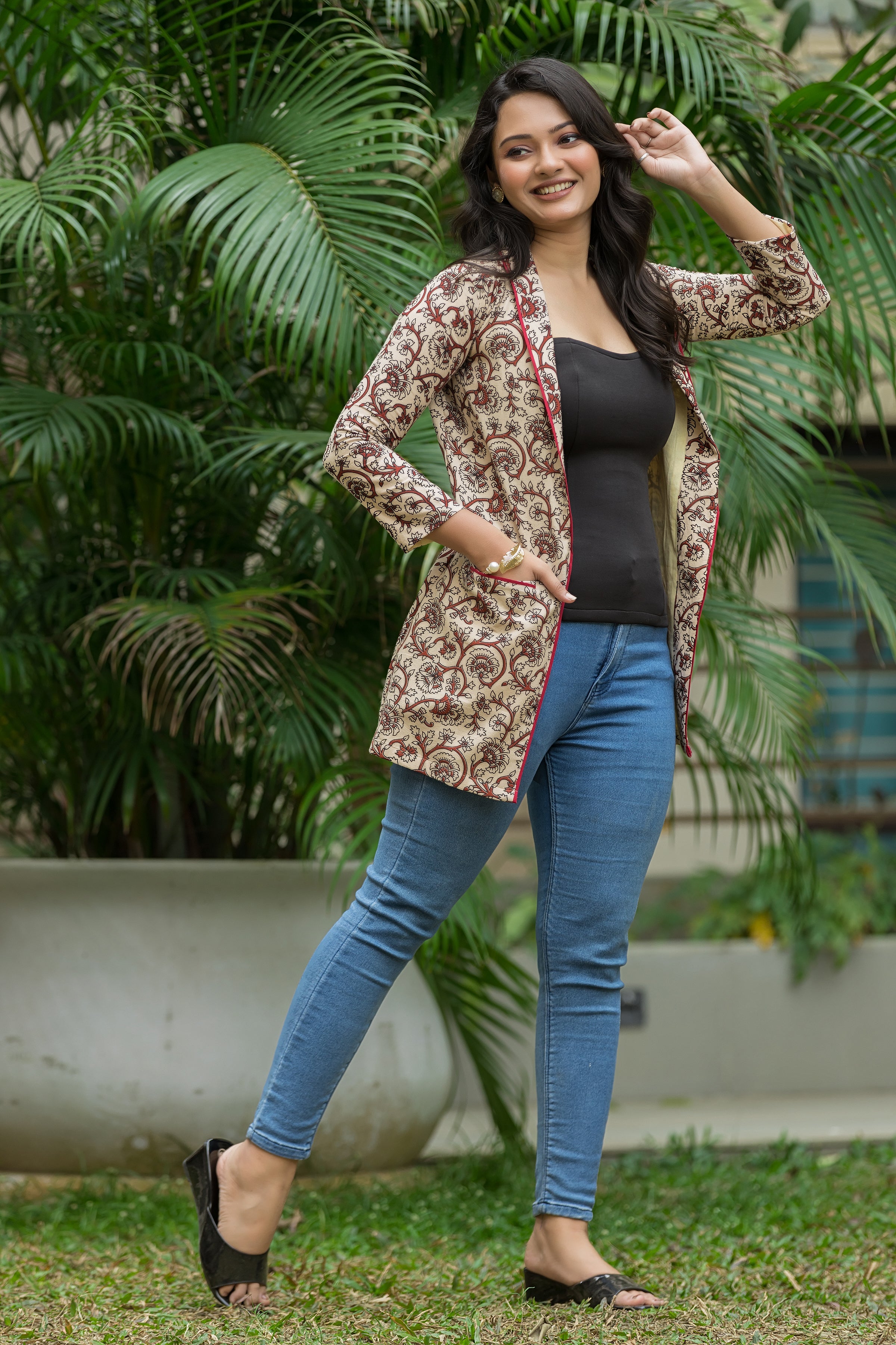 Women's Off-White Shawl Collar Jacket