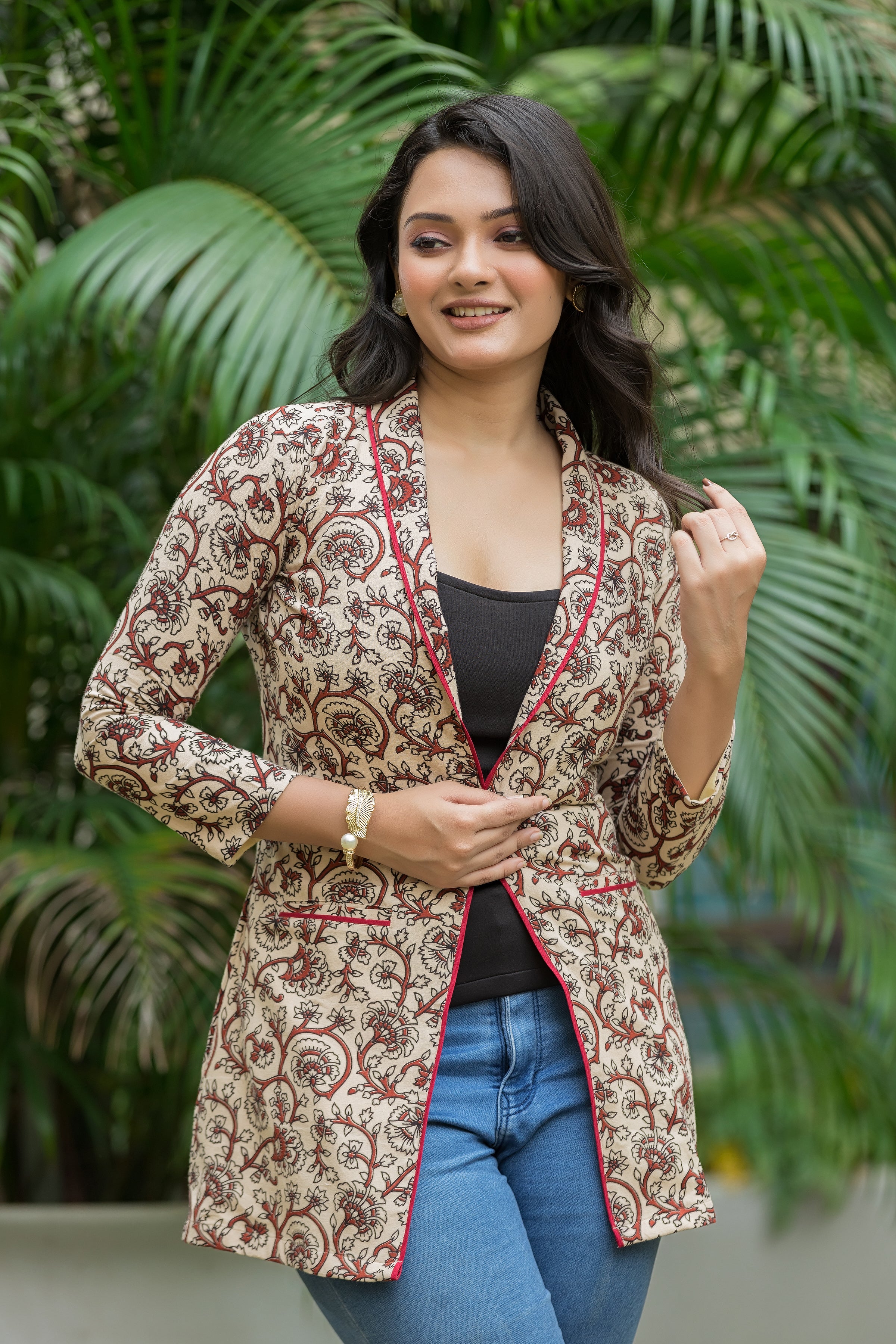 Women's Off-White Shawl Collar Jacket