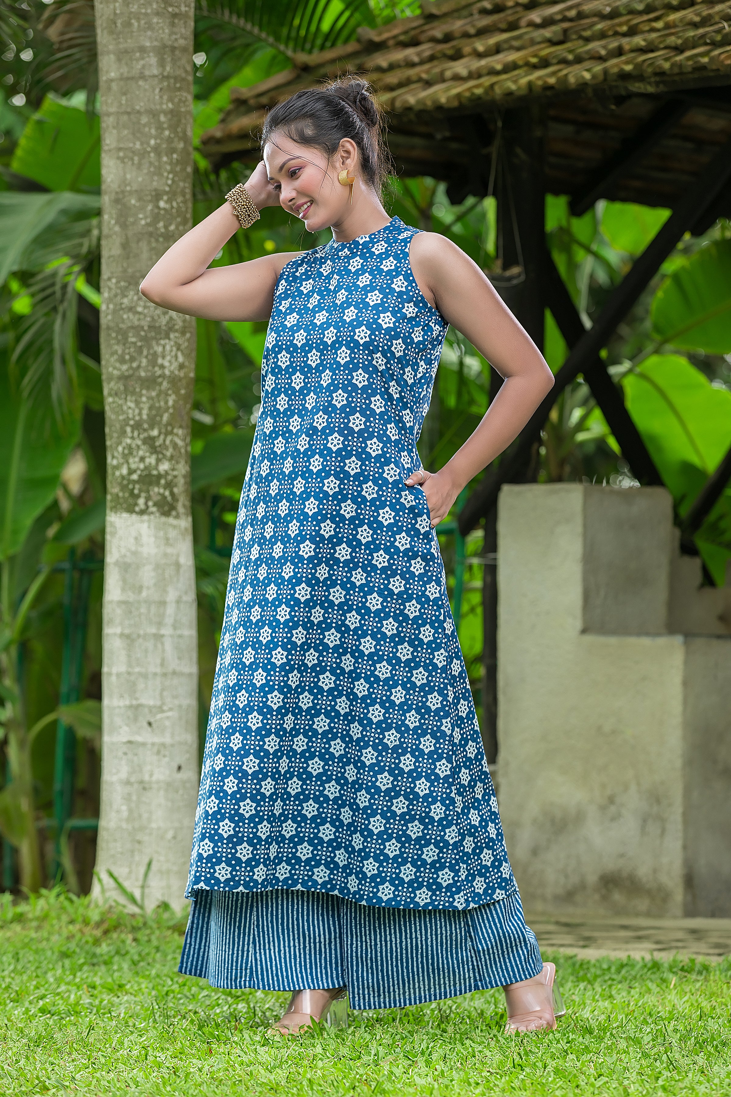 Women's Blue Halterneck Cotton Top With Palazzo Pant