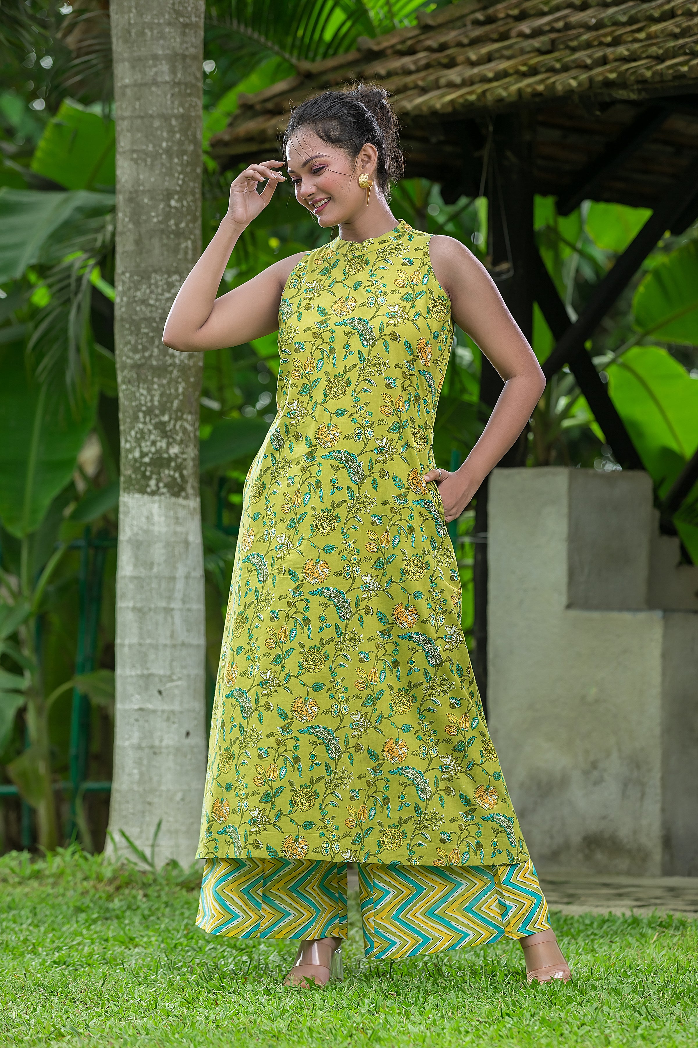 Women's Green Halterneck Cotton Top With Palazzo Pant