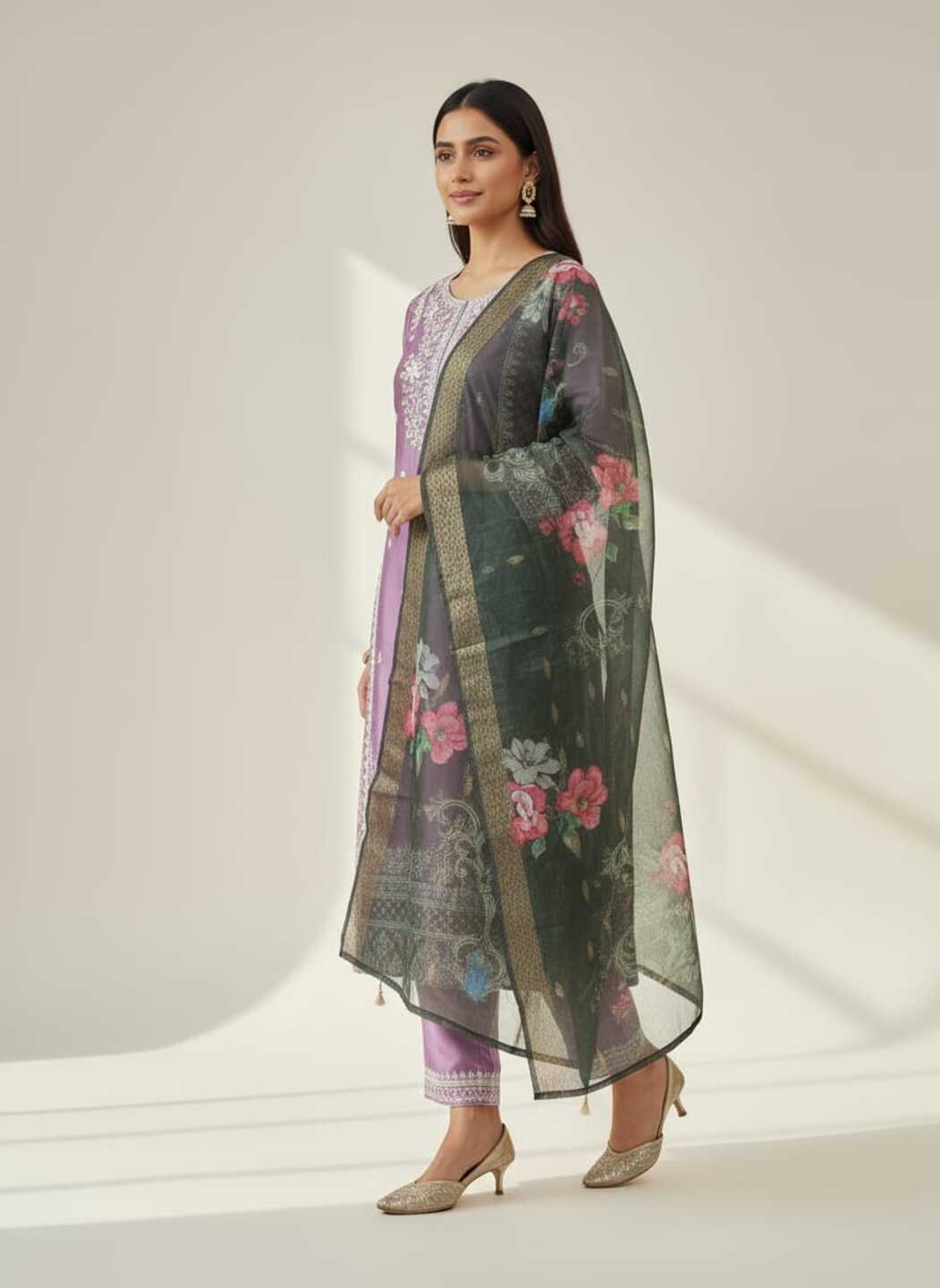 Women's embodied Purple Kurti Pant set With Dupatta