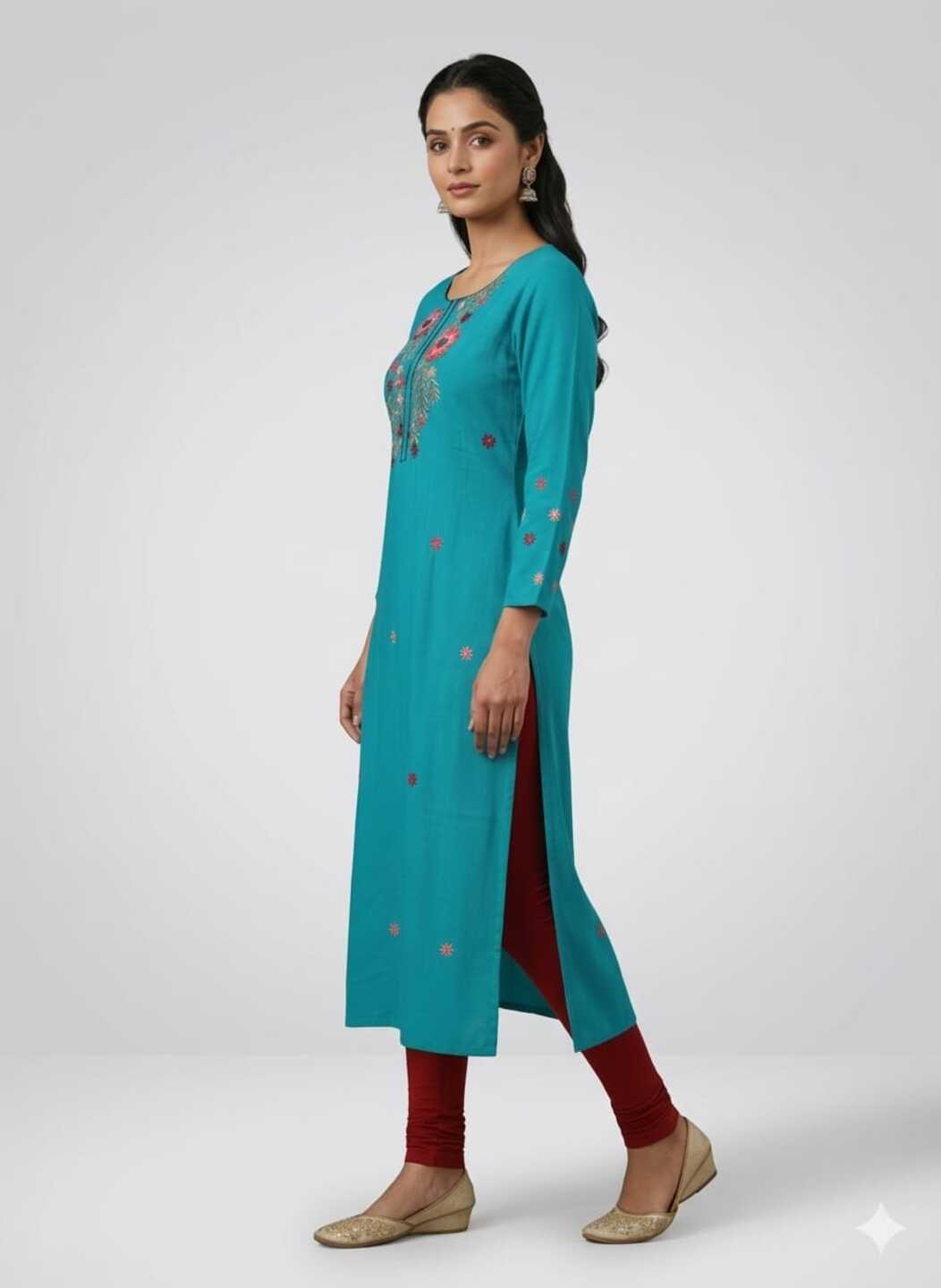 Women’s blue round neck kurti by Crazy Needle Online, featuring a stylish and comfortable kurta design with a round neckline.