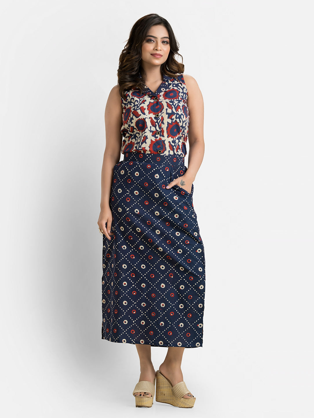 Women' Blue Floral Printed Cotton Top With Pencil Skirt