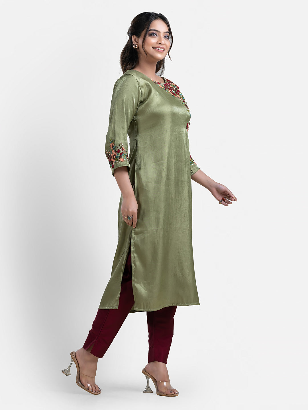 Women's 3/4th Sleeves Thread Work Bottle Green Kurti
