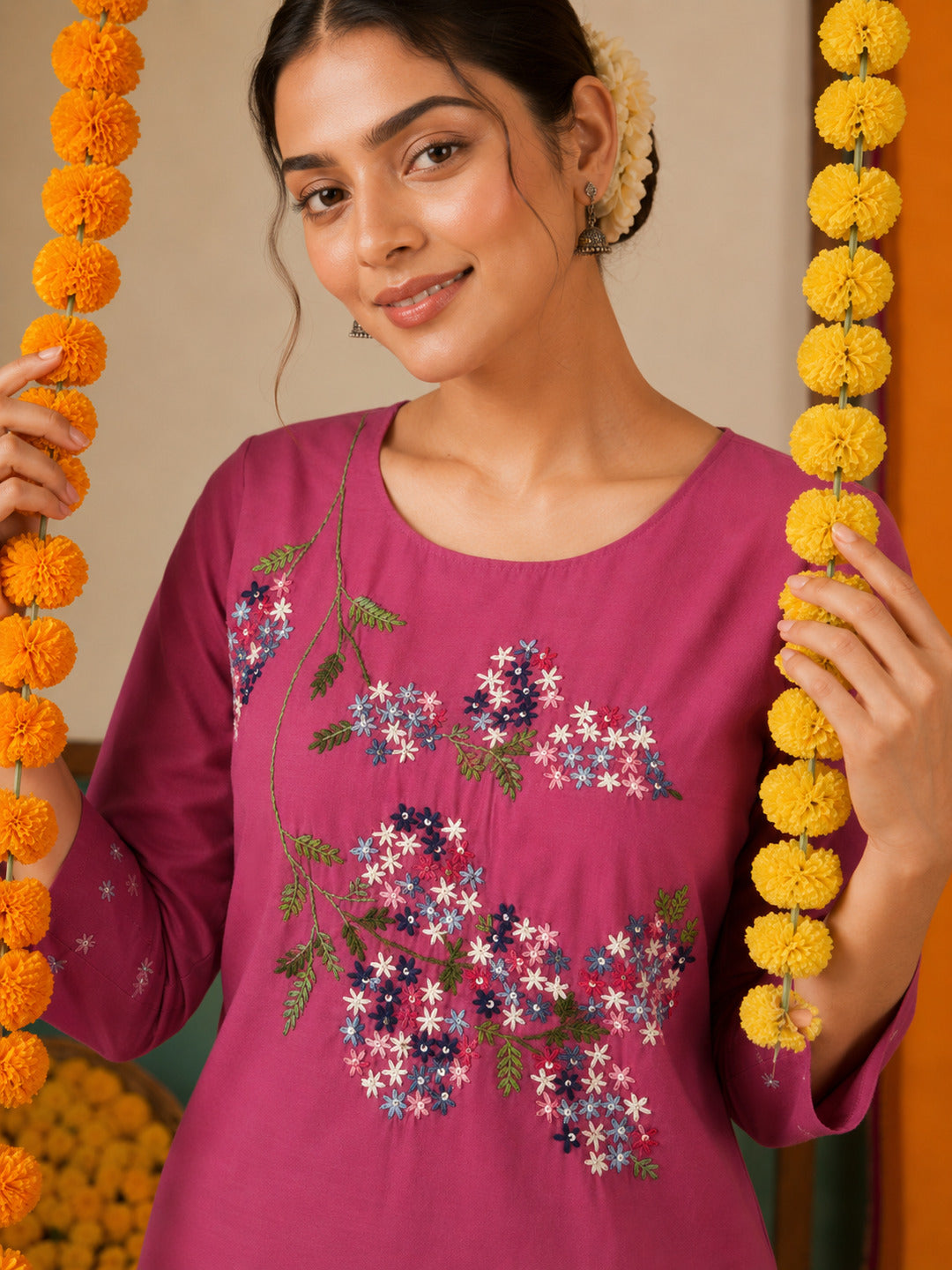 Women's Floral Embroidered Pink Kurta