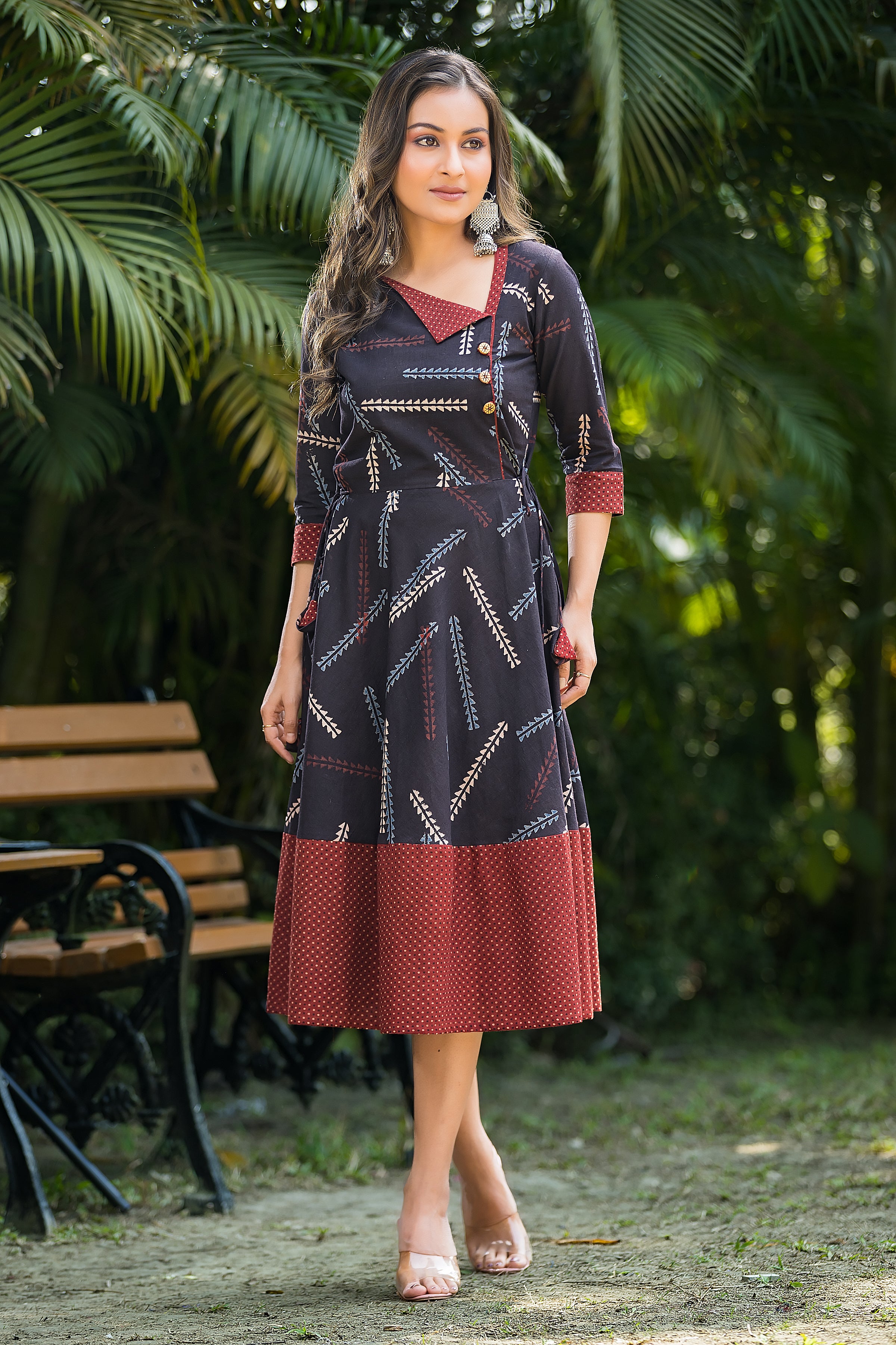 Women's Cotton Reverse Collar Black Dress