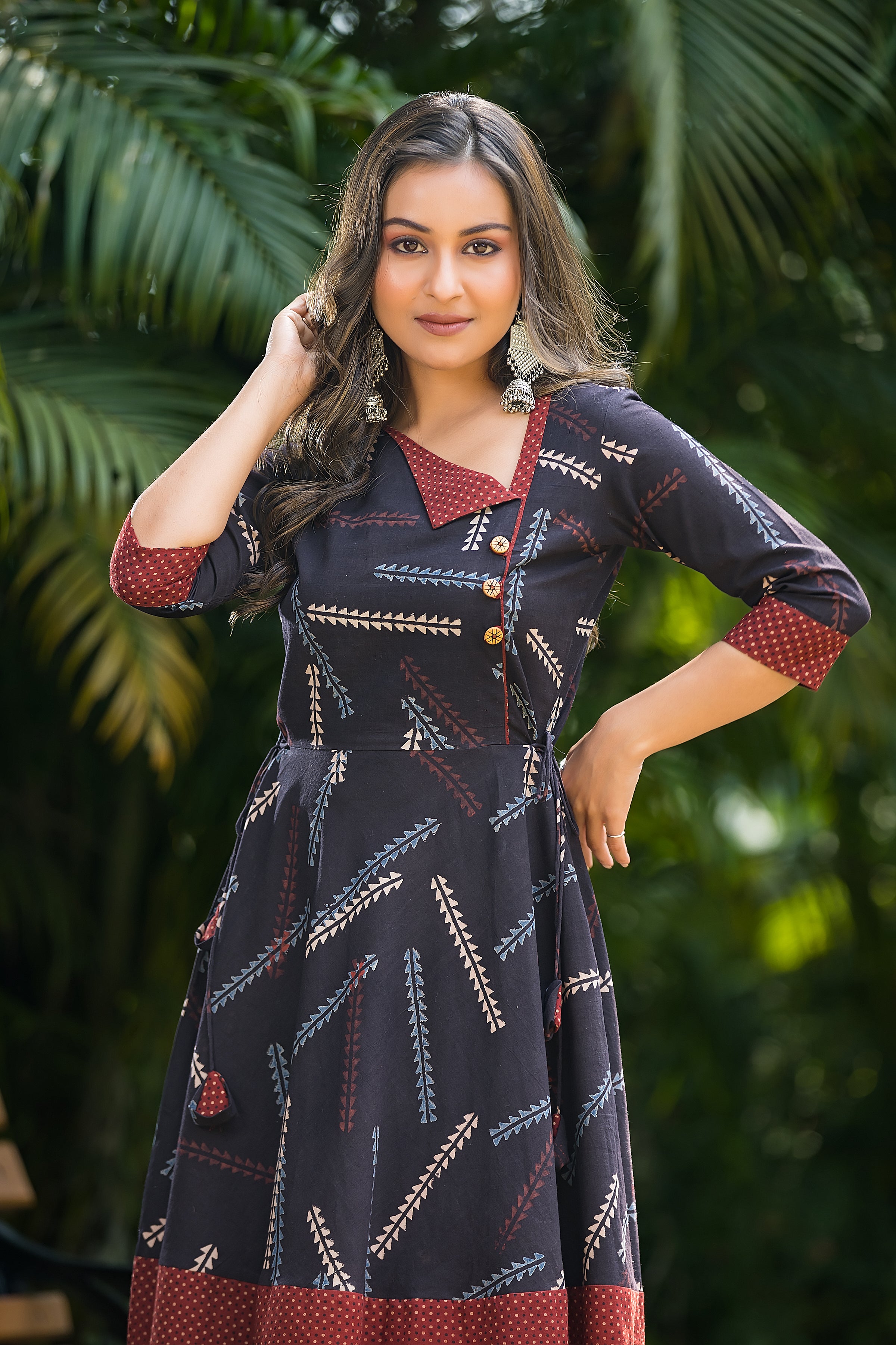 Women's Cotton Reverse Collar Black Dress