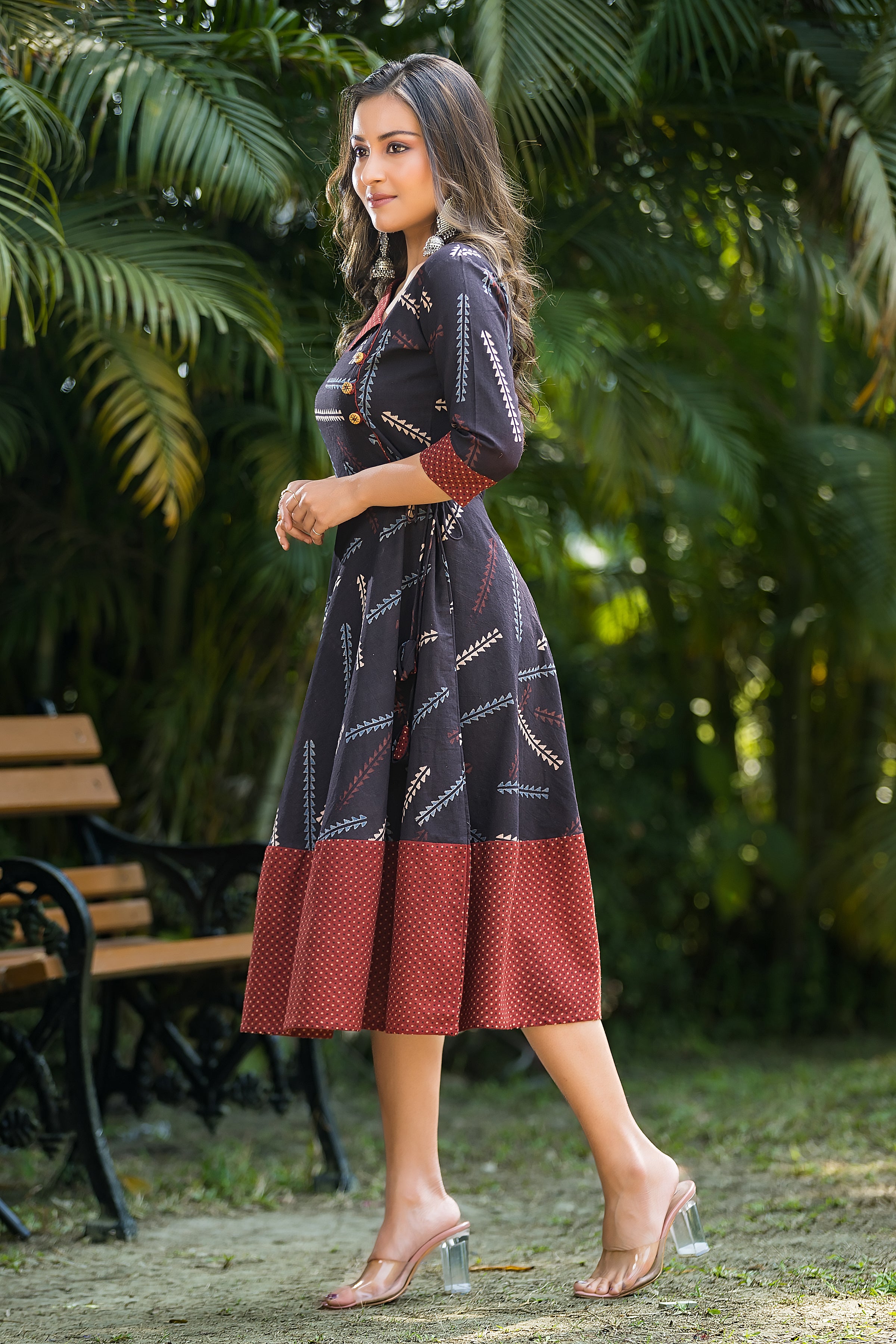 Women's Cotton Reverse Collar Black Dress