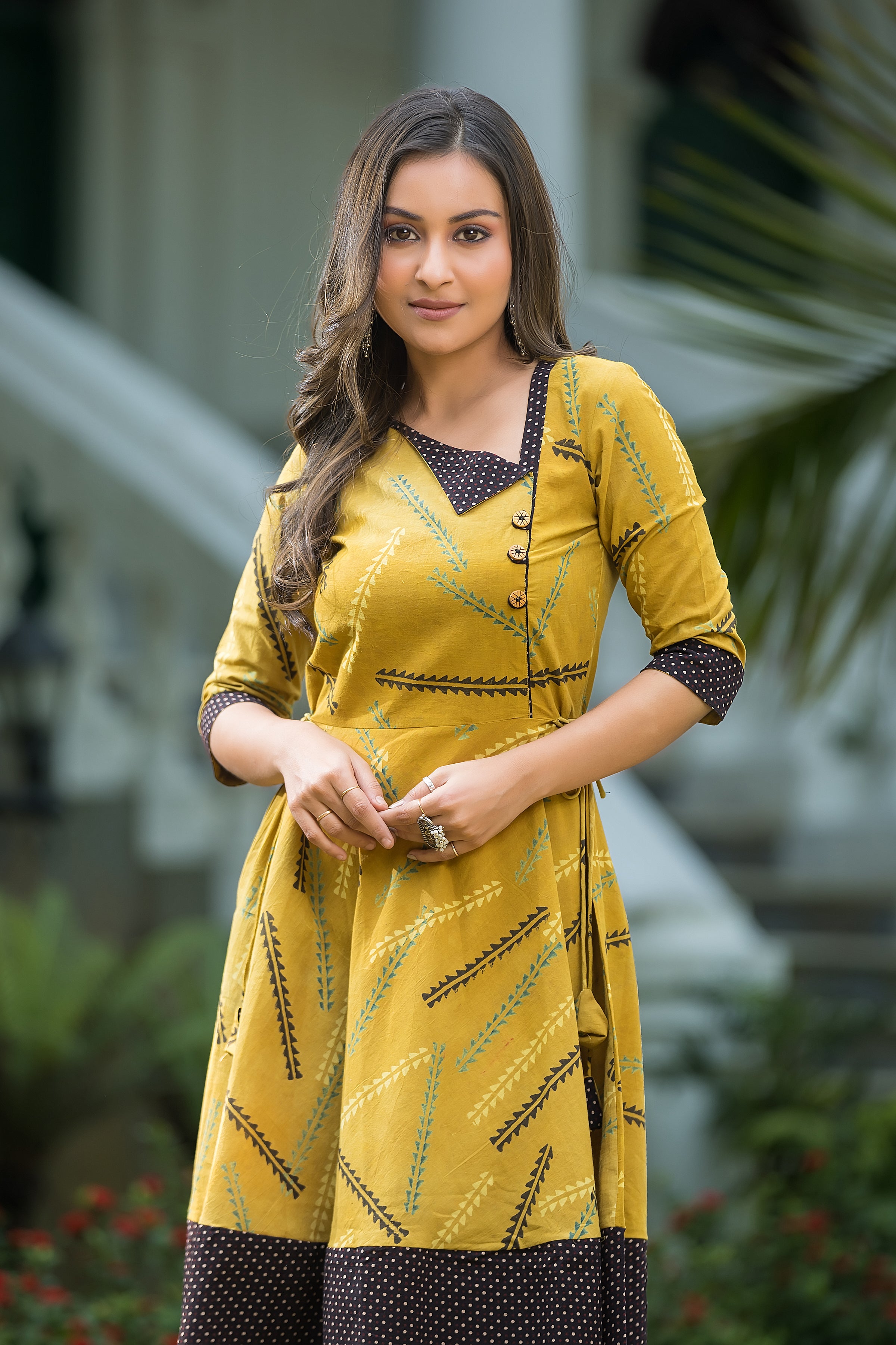 Women's Cotton Reverse Collar Yellow Dress