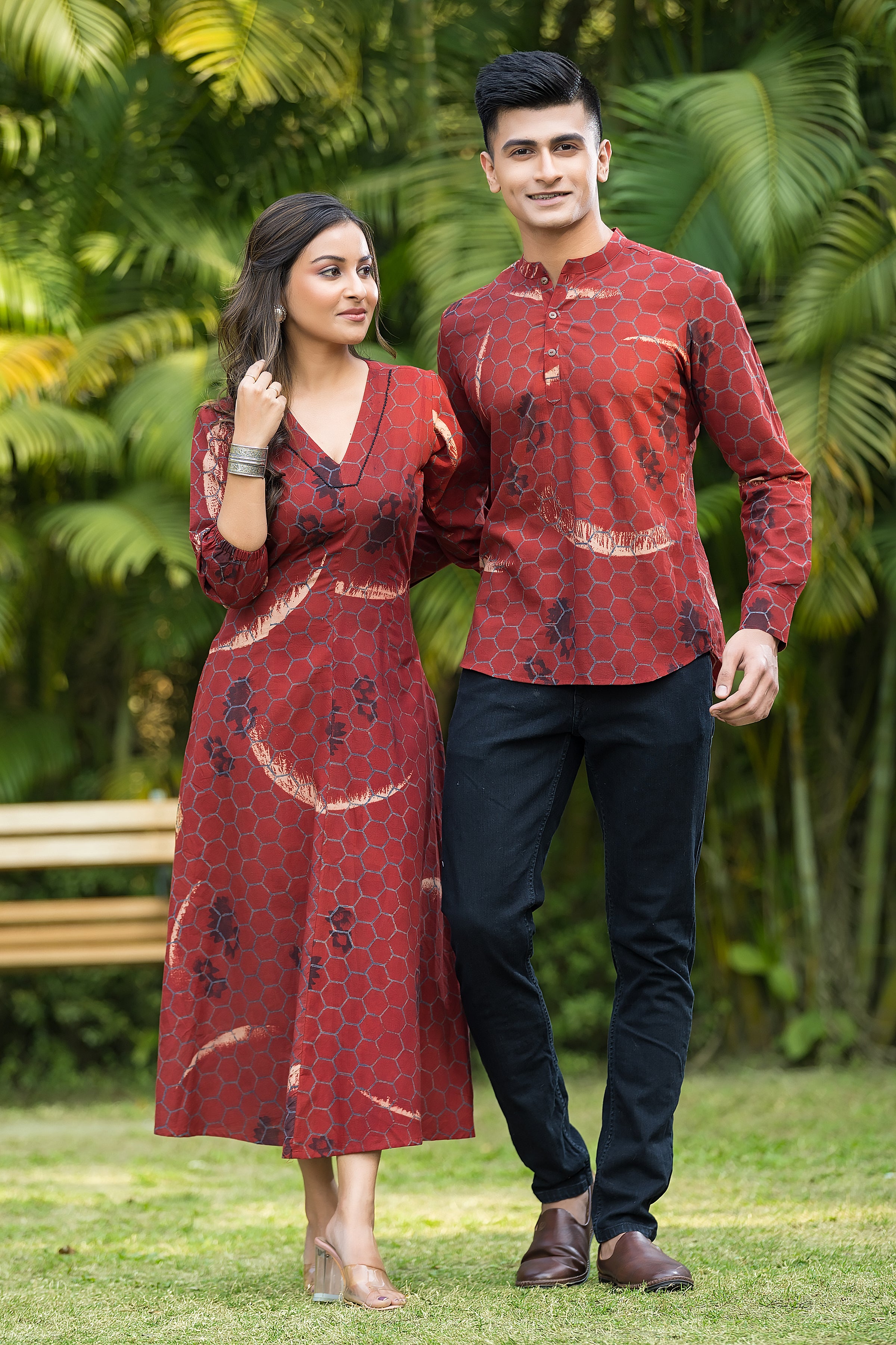 Couple Matching Honeycomb Set in Red