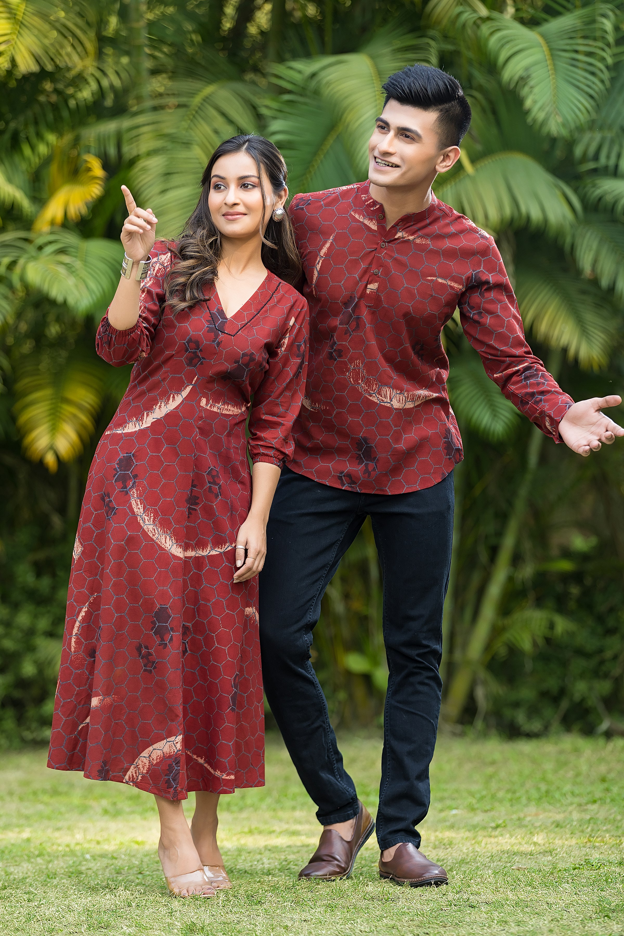 Couple Matching Honeycomb Set in Red