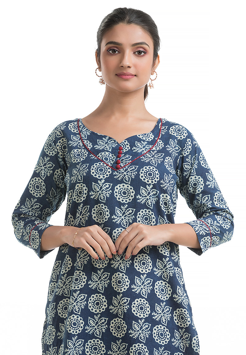 Blue Floral Sweetheart Neck Kurti