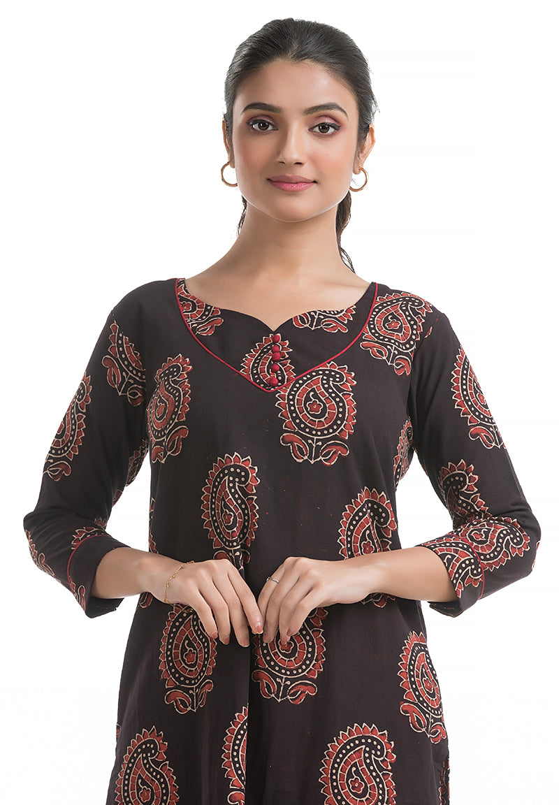 Bagh Handblock Motif Sweet-Heart Neck Kurti