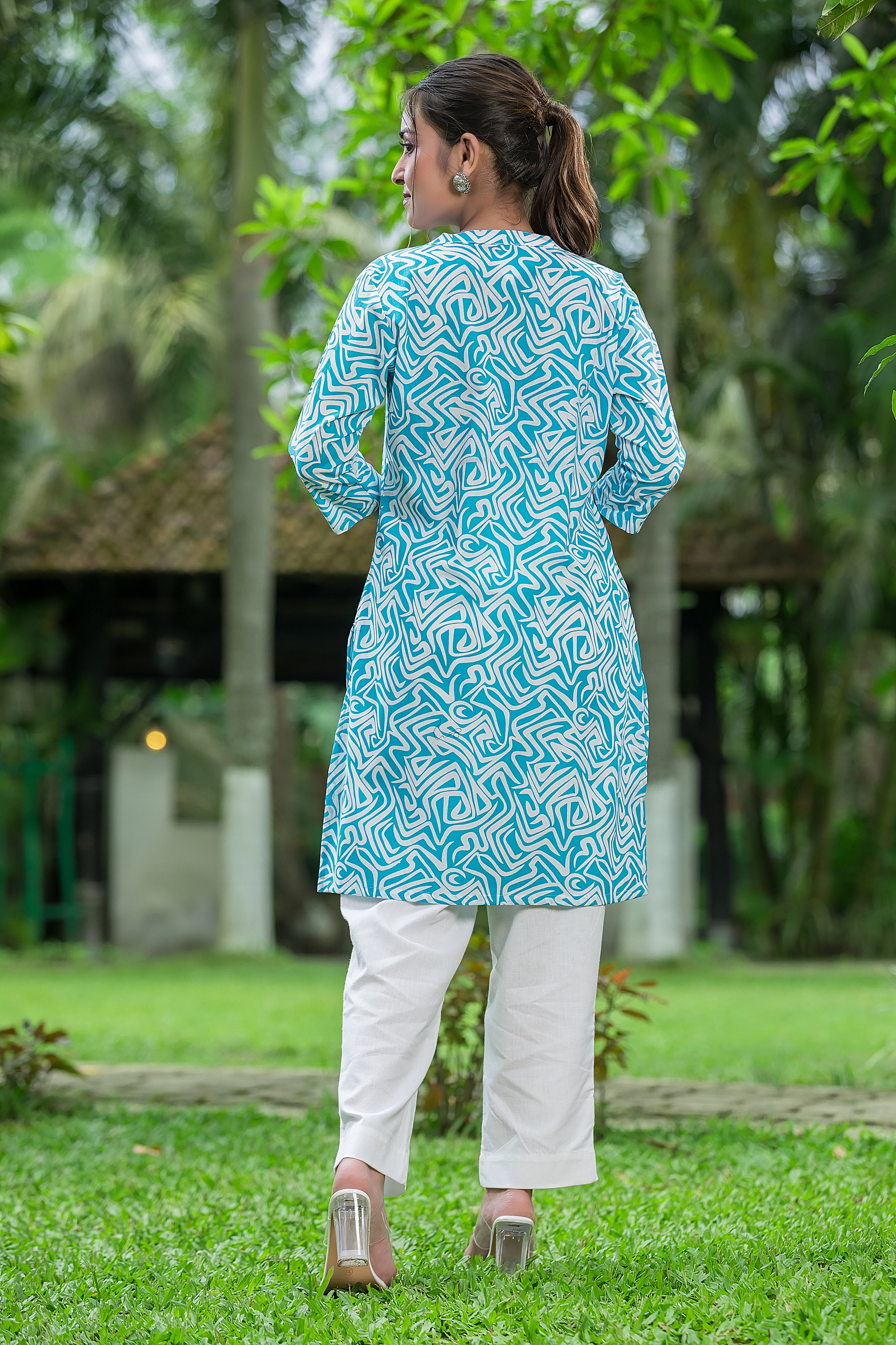 Women's Sky Blue Mandarin Collar Cotton Top