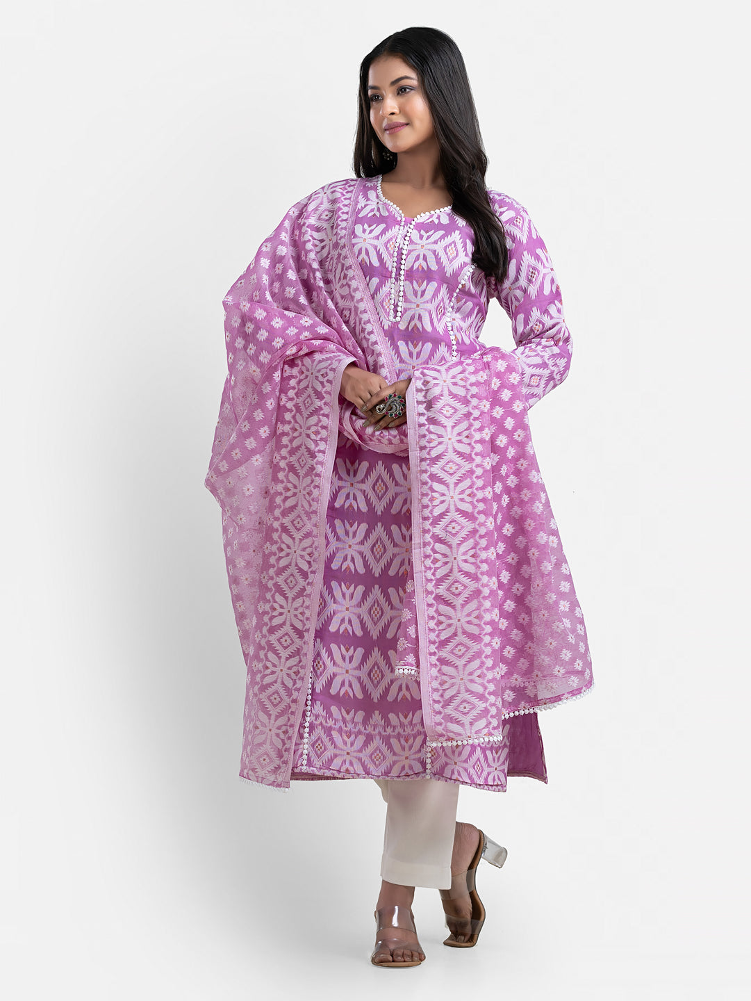 Women’s purple Jamdani print kurti with matching dupatta, featuring traditional Indian design and vibrant fabric.