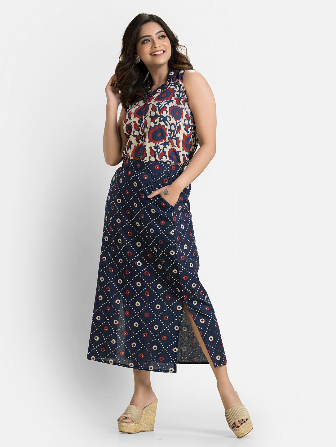 Women's Blue Floral Printed Cotton Top With Pencil Skirt
