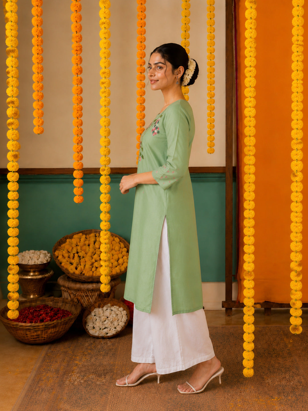 Women's Floral Embroidered Green Kurta